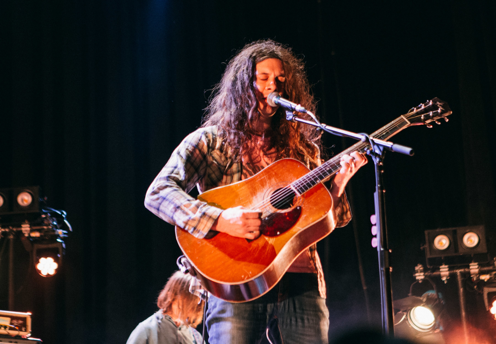 Courtney Barnett and Kurt Vile Keep It Low-Key at the Ryman